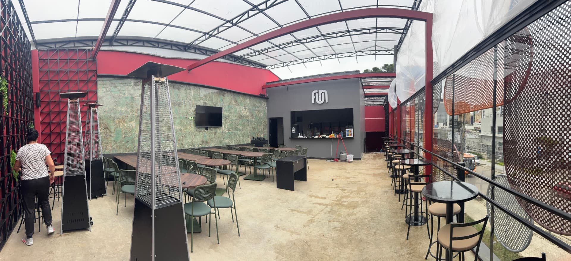 Rooftop da Fun Stage à noite