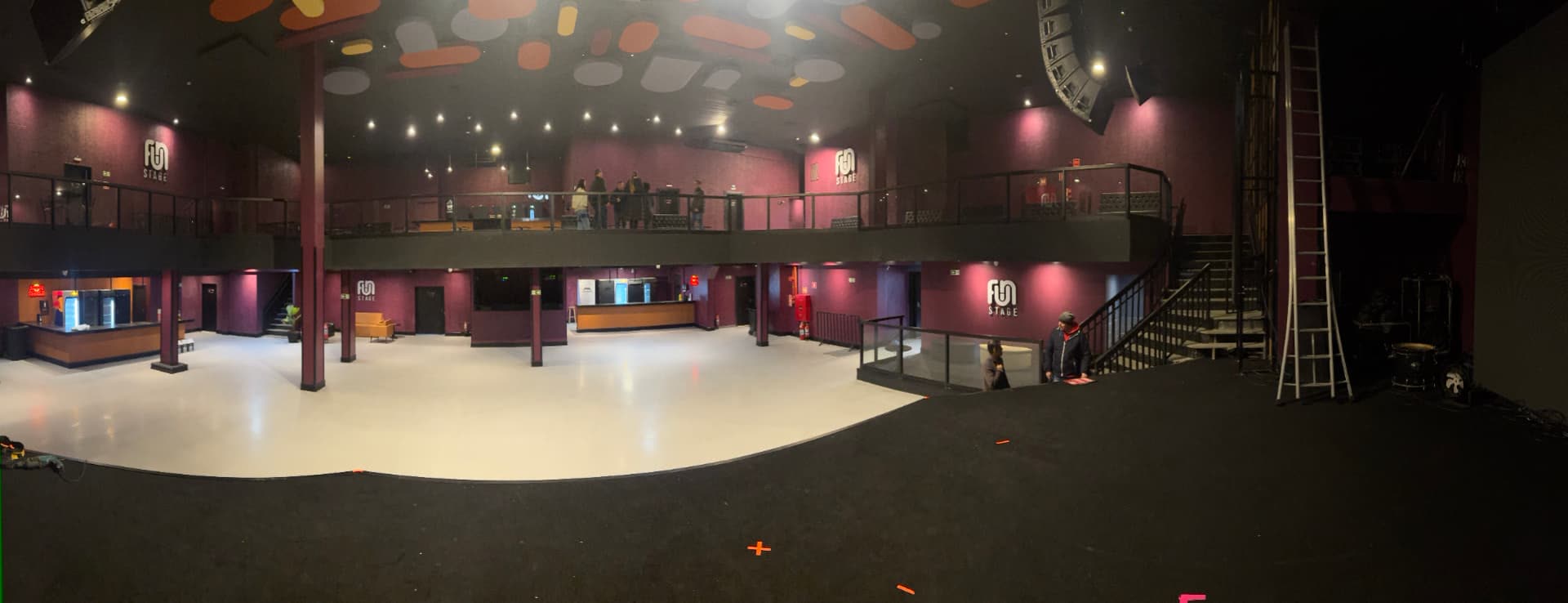 Vista interna da Fun Stage